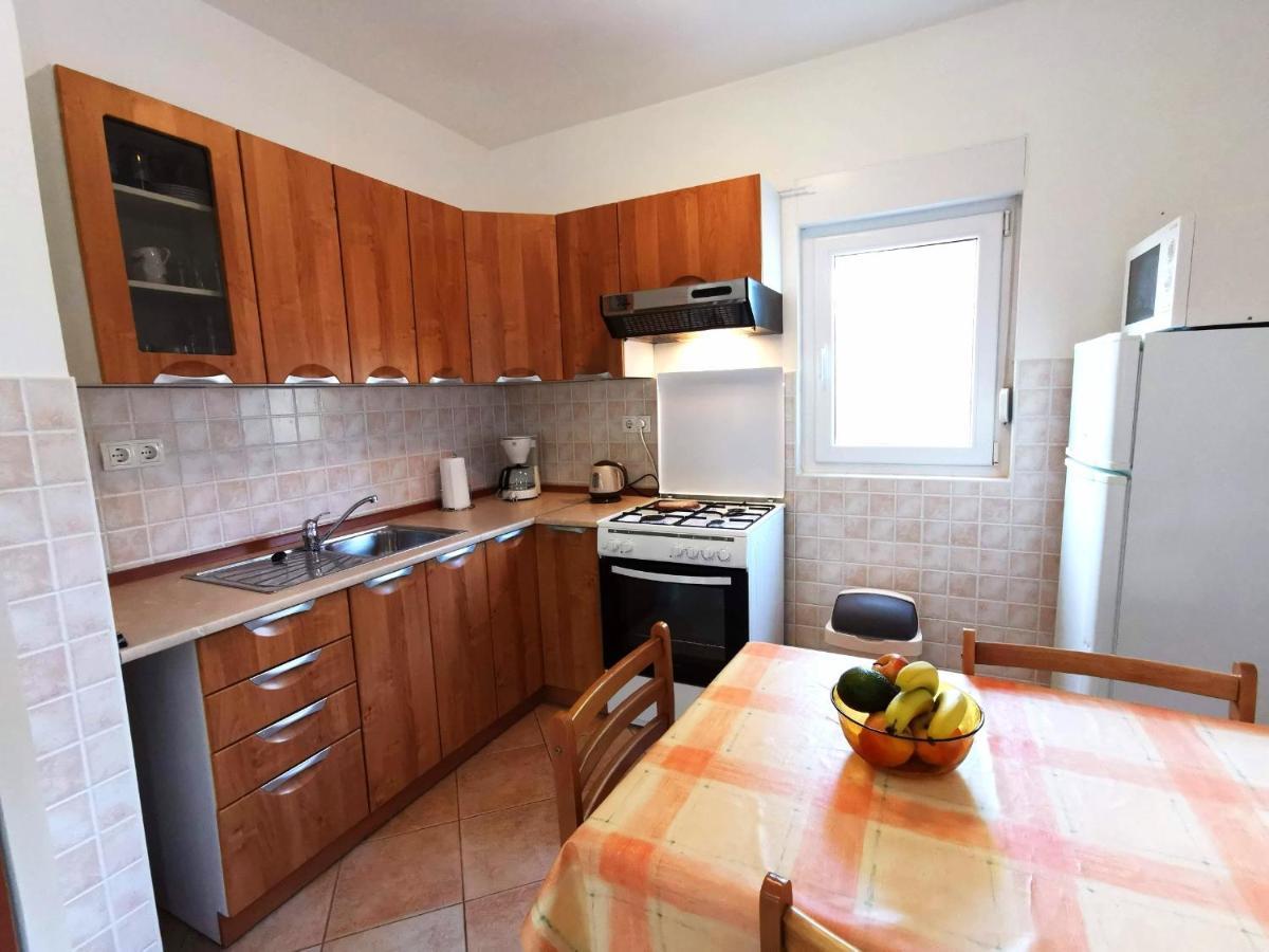 Apartment Dundo in quiet green area Medulin Buitenkant foto