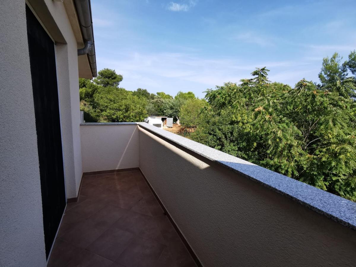 Apartment Dundo in quiet green area Medulin Buitenkant foto