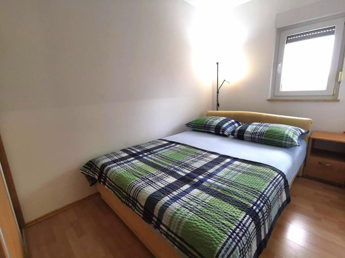 Apartment Dundo in quiet green area Medulin Buitenkant foto