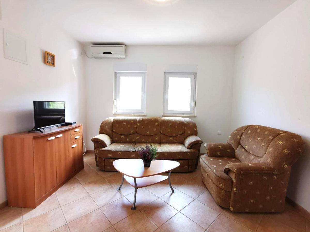 Apartment Dundo in quiet green area Medulin Buitenkant foto